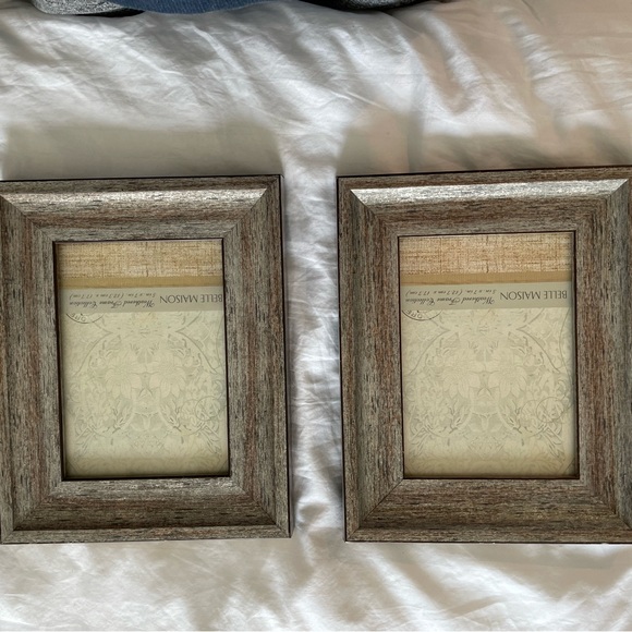 Beautiful brown and gold 5x7 frames - Picture 2 of 4
